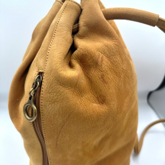 L.J.S Collection Vtg Camel Tan Suede Leather Large Bucket Cinched Backpack - Picture 6 of 8
